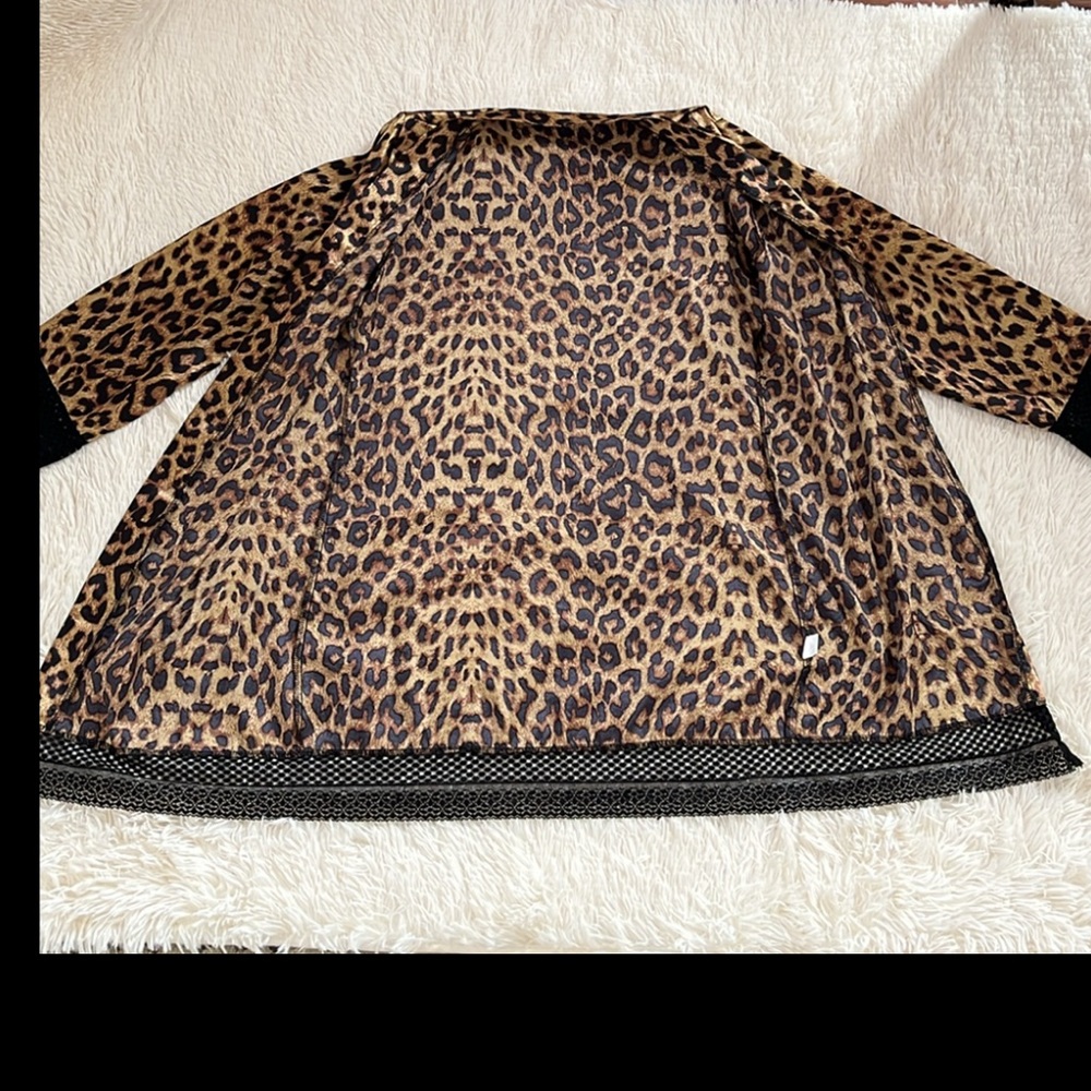Cheetah Print Silk Robe - Picture 13 of 15